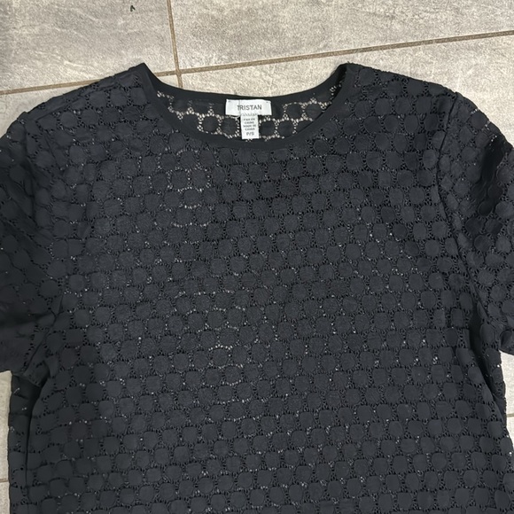 Tristan size small top. - Picture 2 of 4